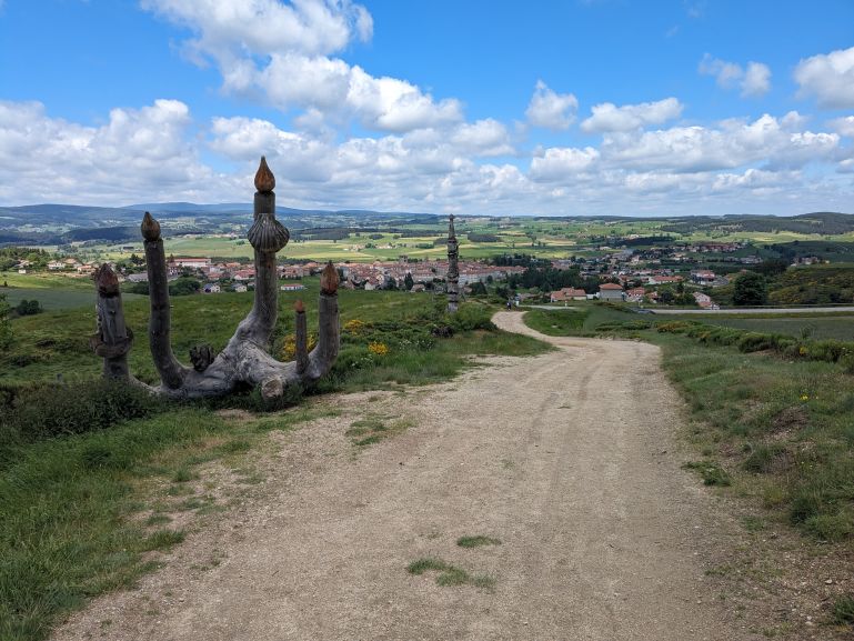 Entering Saugues on the Camino le Puy