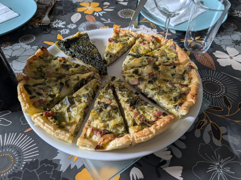 Pilgrim dinner on the Céle Valley hike